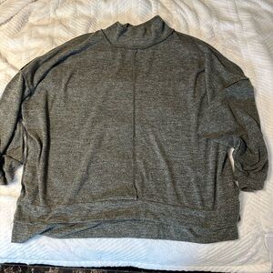 Green long sleeve sweater. 3X